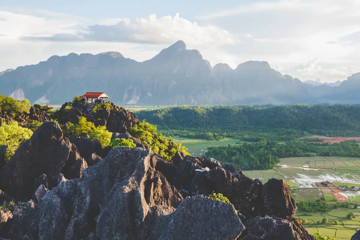 ผาเงิน (Silver Cliff)