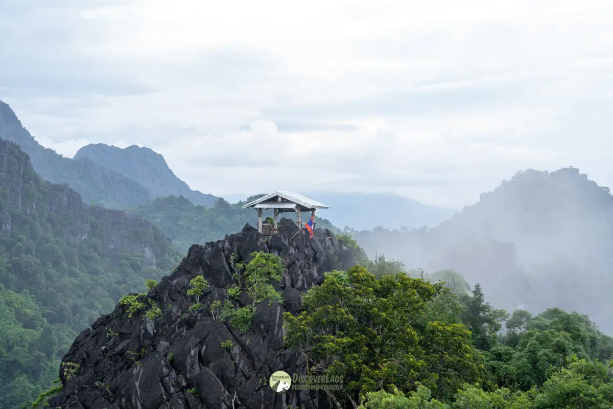 ผาเงิน (Silver Cliff)