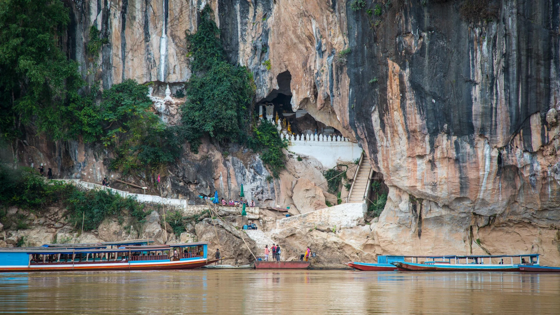 Entrance to the Pak Ou Cave