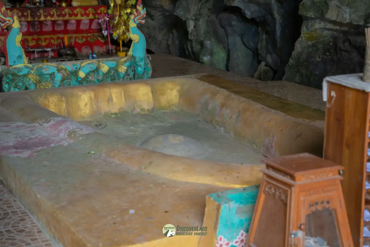 บ้านถ้ำช้าง