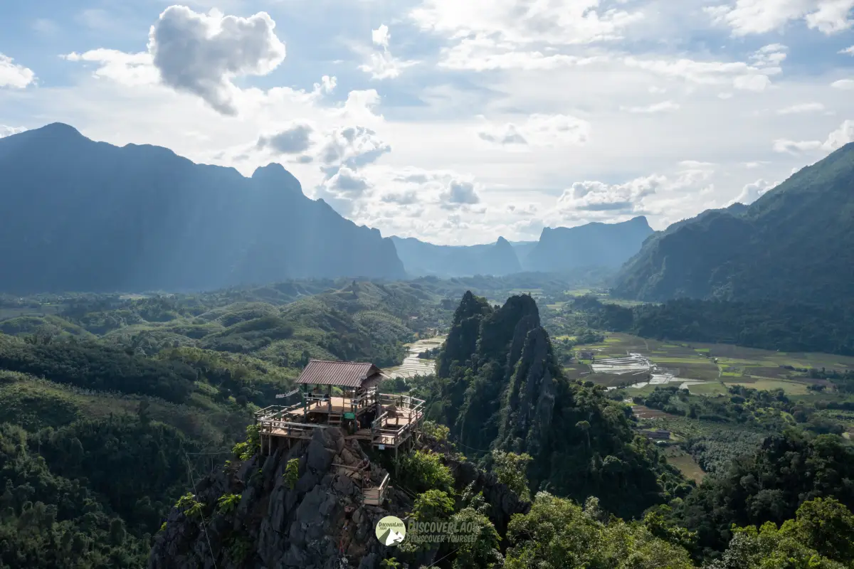 ผาเงิน (Silver Cliff)