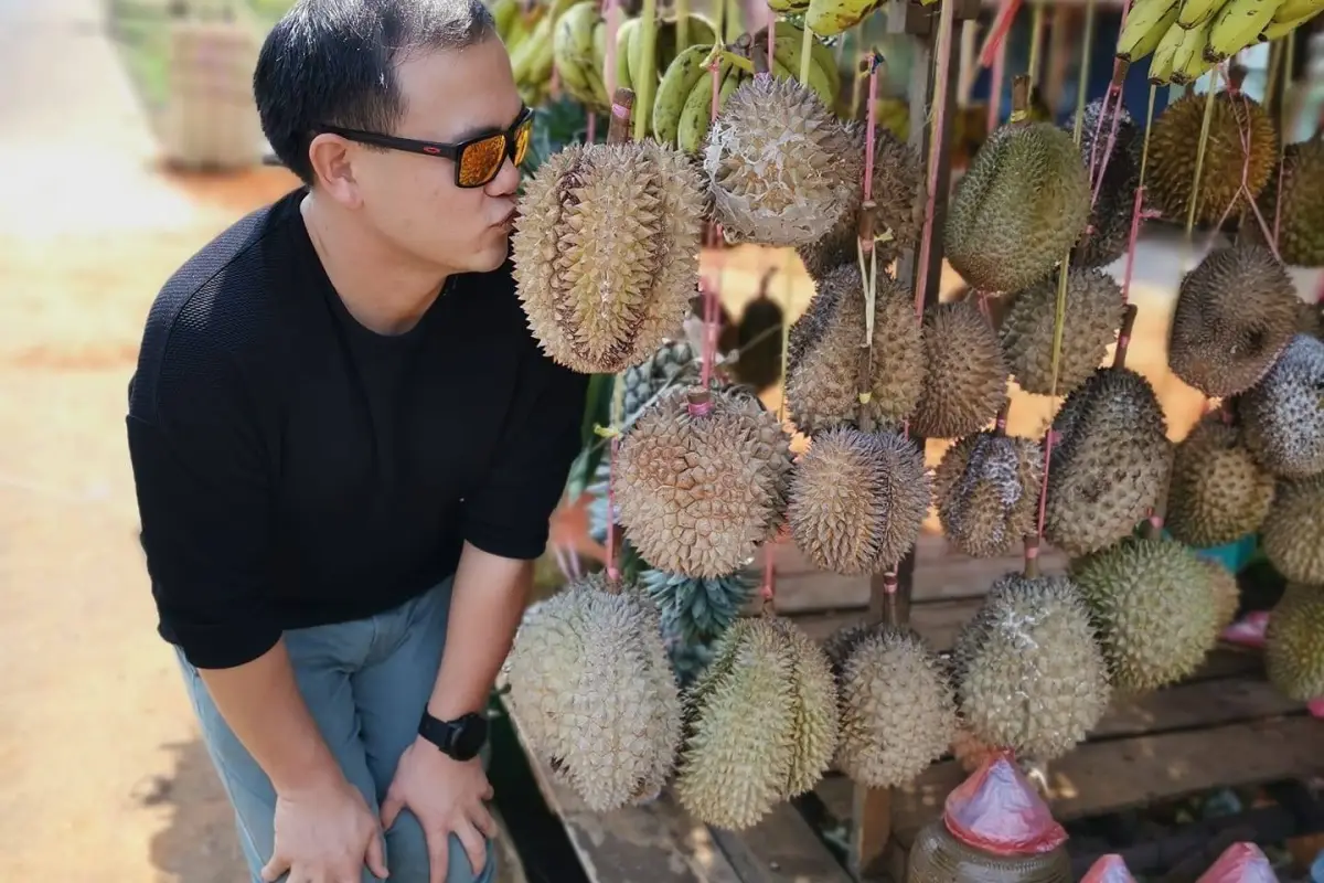 Enjoy Durian at Paksong