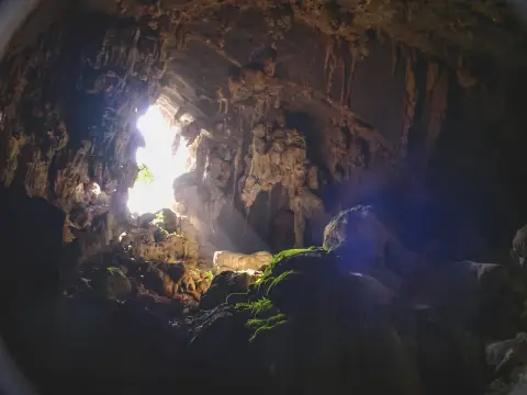 ຄວາມລັບທີ່ສວຍງາມຂອງທຳມະຊາດເມືອງວັງວຽງ