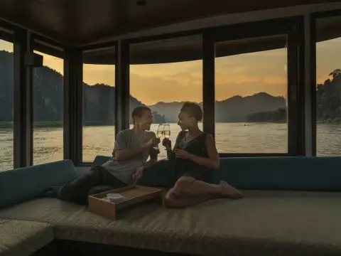 Luxury Romantic Dinner Cruise in Luang Prabang