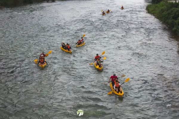 全天皮划艇游至打砂瀑布