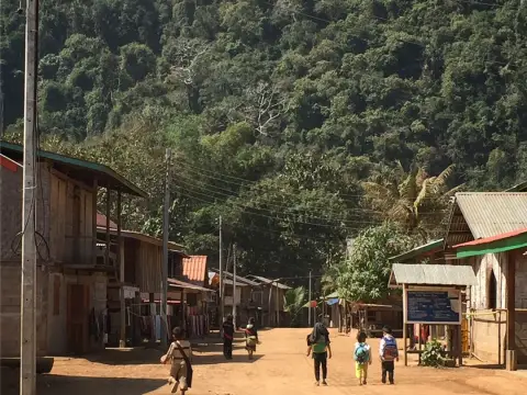 Discover Nong Khiaw: 3 Days, 2 Nights of Kayaking and Adventure