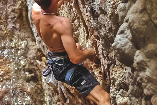 ການຮຽນປີນຜາຢູ່ທີ່ວັງວຽງ - ໝົດມື້