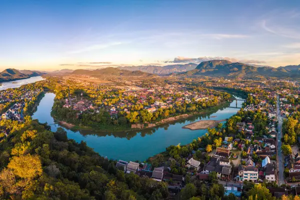 Private Full-Day Luang Prabang City Tour & Kuang Si Waterfall