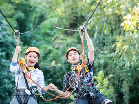 ขี่ซิปไลน์คู่