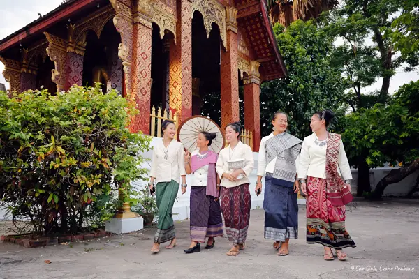 Half-Day Traditional Lao Clothing Rental