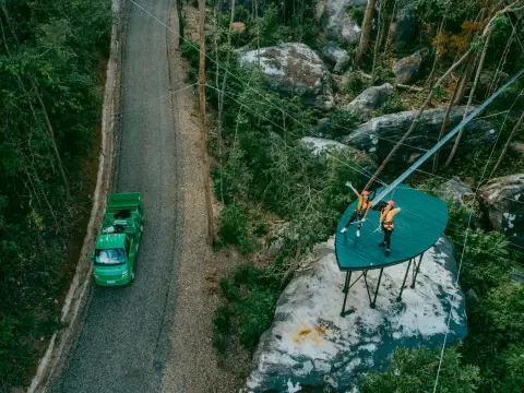 水上公园，空中走廊，照片拍摄区，瀑布观光，南片约拉帕的滑轮游戏