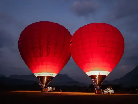 Sunrise Hot Air Balloon