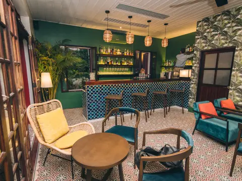 ນາກີ່ນີບາ ທີ່ໂຮງເເຮມສາມນາກາ