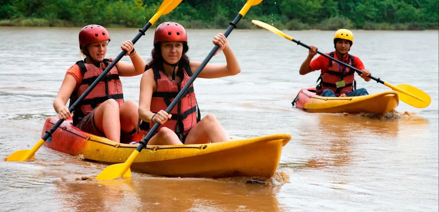 1 Day Kayaking Nam Ou River to Pak Ou Cave & Whiskey Village