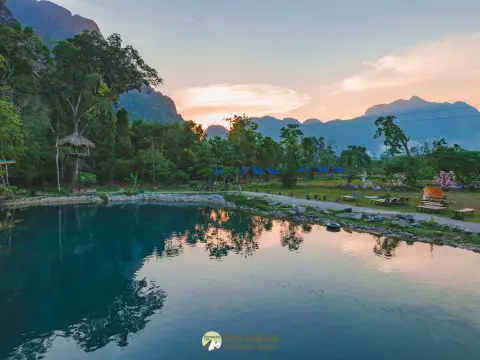 ທົວວັງວຽງ 1ມື້ດ້ວຍຂີ່ສະລິງ