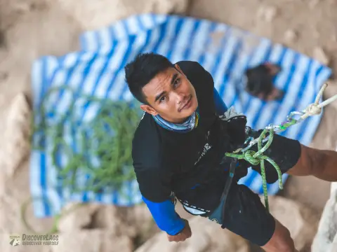 1 ມື້ກັບການຮຽນປີນຜາ