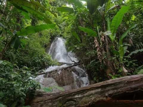 7 Day Nong Khiaw Hidden Paradise Adventure Tour