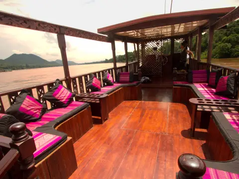2 Days 1 Night Upstream Cruise to Houay Xay