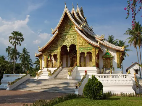 1 Day Biking to Pak Ou Caves & Mekong River Cruise