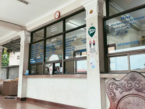 Shared Minivan Transfer: Luang Prabang to Nong Khiaw